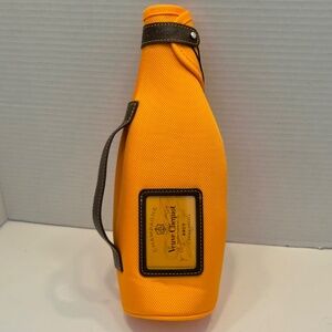 VEUVE CLICQUOT CHAMPAGNE ICE JACKET *NWT*